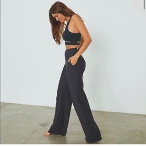 Lunya cool high rise pants size Small